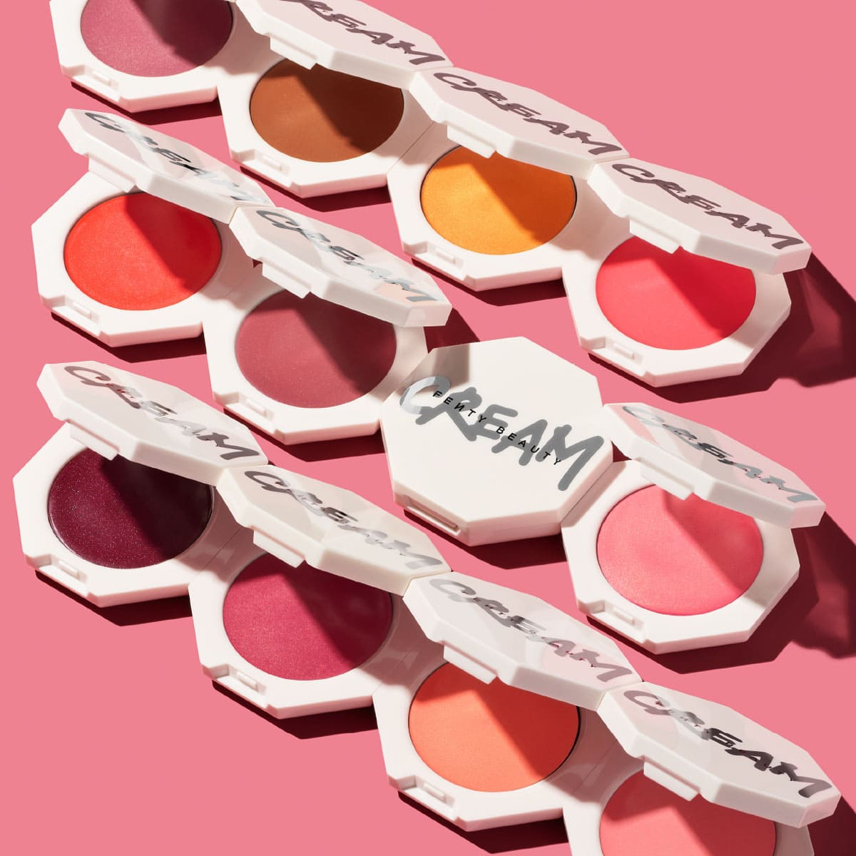 CHEEKS OUT FREESTYLE CREAM BLUSH (RUBOR EN CREMA)